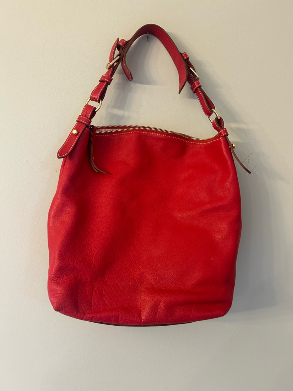 Dooney & Bourke Red Leather Shoulder Hobo with Gold Hardware With Dust Bag EUC - Picture 3 of 11